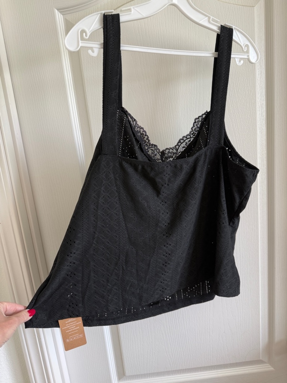 SHEIN Black Eyelet Lace Tank Top - Picture 3 of 6